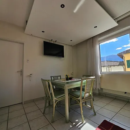 Am See, Zentral,ruhig بريساغو