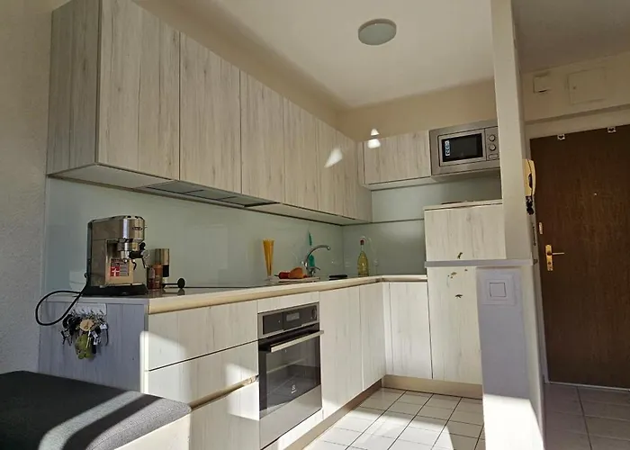 Am See, Zentral,ruhig Appartement *