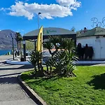 Am See, Zentral,ruhig